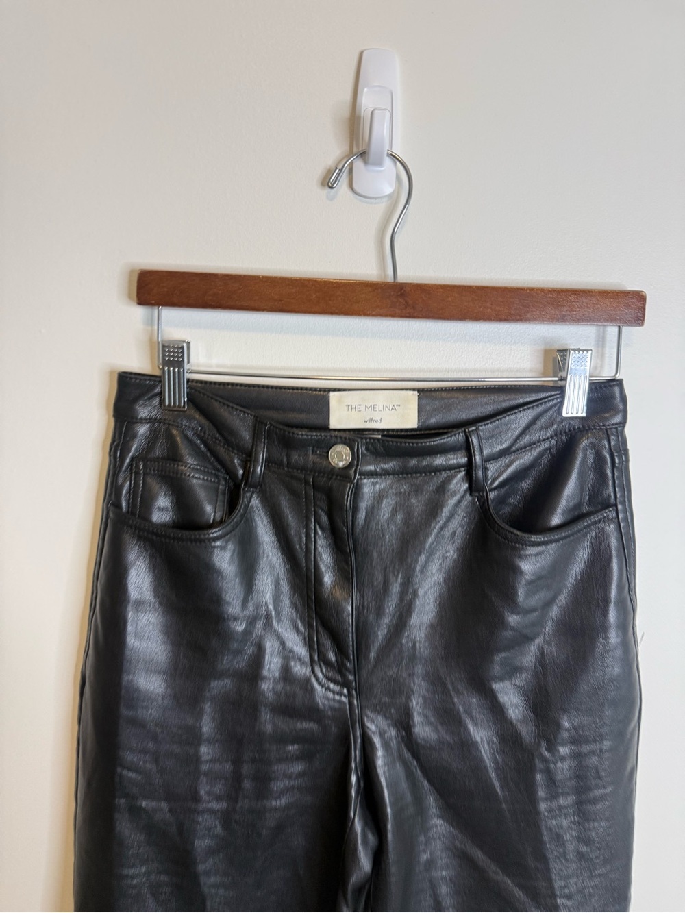 Aritzia Wilfred Melina Vegan Leather Pants Size 4 black - Picture 3 of 7